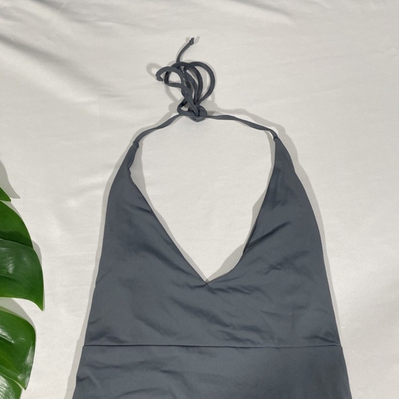 NEW Tavik [ XS ]‎ Chase Deep V-Neck One-Piece Swimsuit Turbulence Grey - Picture 2 of 11